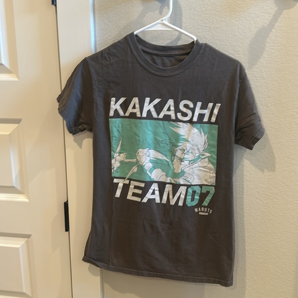GUC Naruto Brand Size Small S Short Sleeve Graphic Tee T-Shirt Top Kakashi - Picture 4 of 7